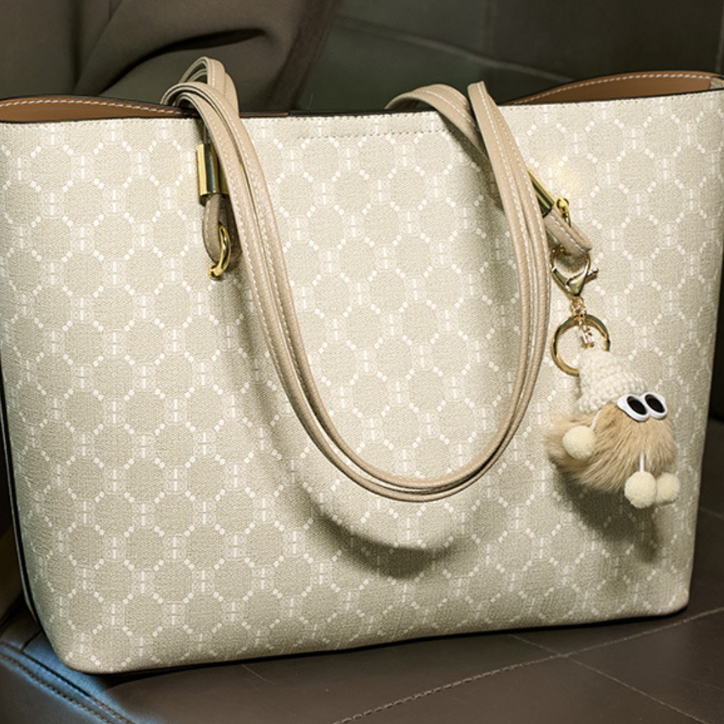 Sac cabas élégant et spacieux au style raffiné