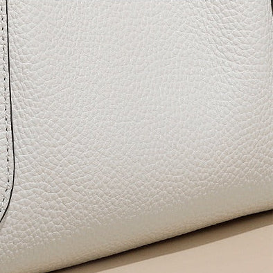 Sac en cuir minimaliste, le nouveau chic intemporel