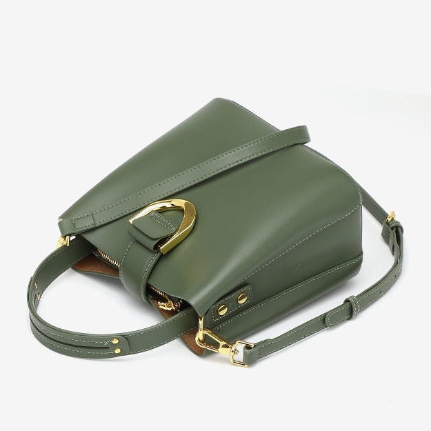 Sac avec boucle doré, un bijou de maroquinerie à porter