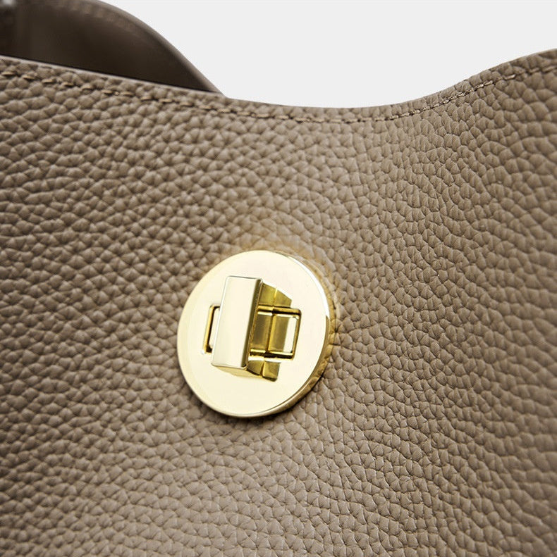 Sac minimaliste, le luxe dans les détails