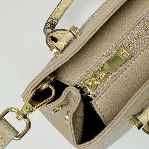 Sac effet python, l'élégance sauvage au quotidien